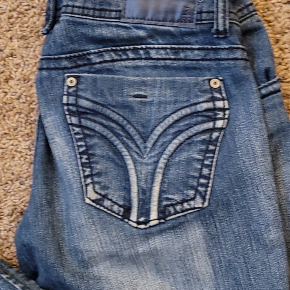 Soft blue no tears straight leg rewind jeans